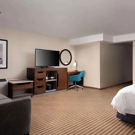 Hampton Inn Chicago Downtown/Magnificent Mile