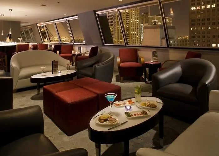 Hampton Downtown/magnificent Mile Hotel 3*